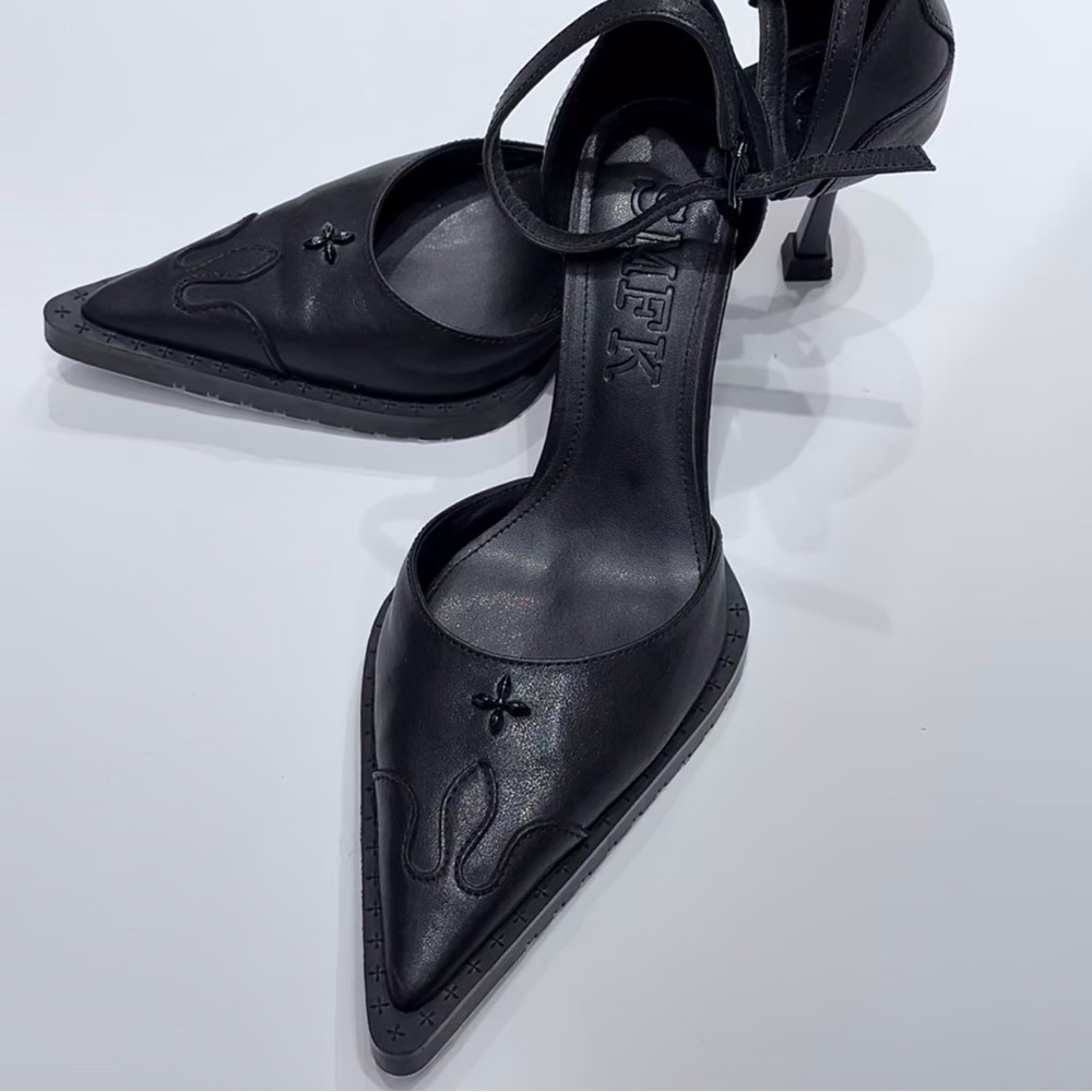 Like New-SMFK Black Women's Heels